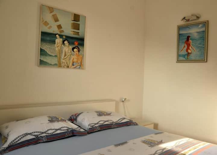 Apartments Adriana Bol Exterior photo